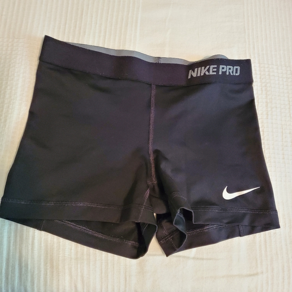 Nike Pro / dri fit shorts / S / black